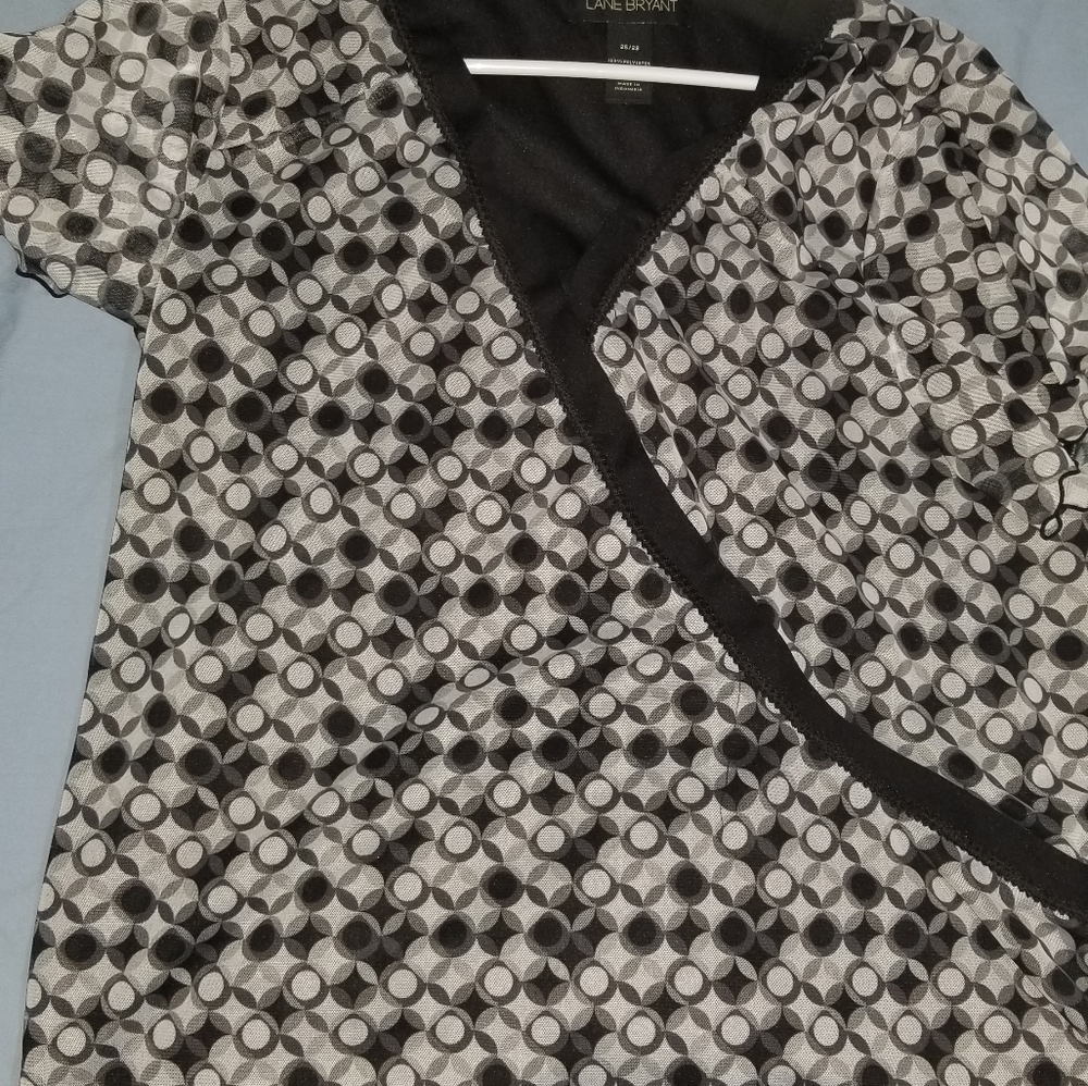 Black and White Lane Bryant size 26/28 Blouse